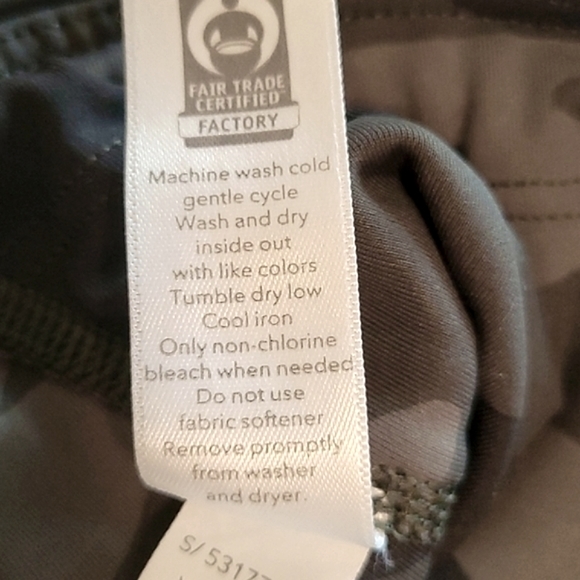 Like New! Ultimate 7/8 Tight Olive Camo - Picture 9 of 10